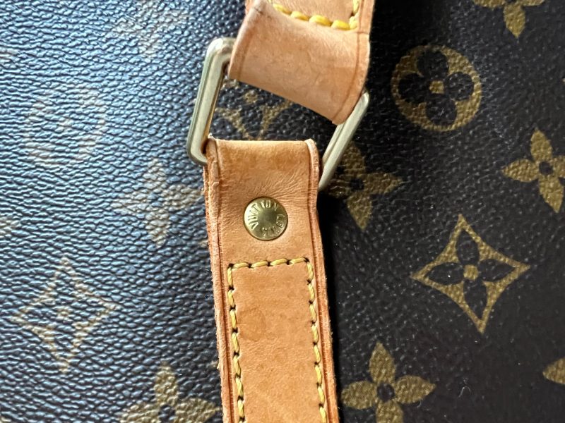 LOUIS VUITTON BACCHETTA leather Slim Strap - Image 14