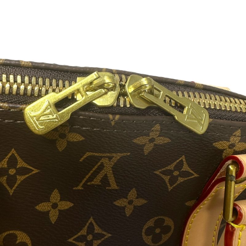 Key Chain Luxury Designer By Louis Vuitton - Image 20