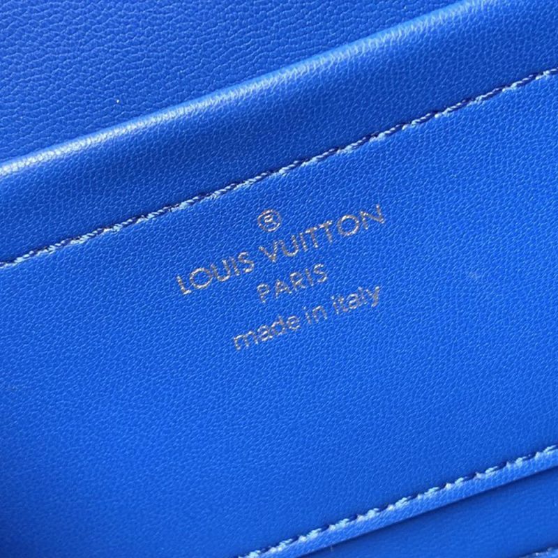 Louis Vuitton Bleeker Box Bag - Image 7