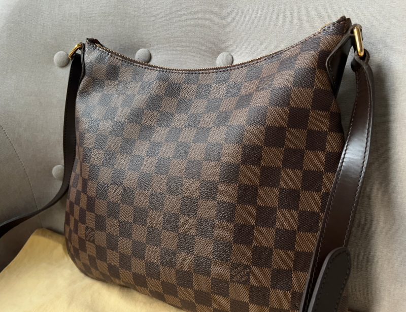 Louis Vuitton Bloomsbury PM Damier Ebene Crossbody Bag - Image 12
