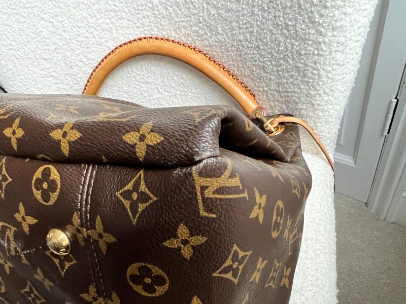 Louis Vuitton Artsy MM Monogram - Image 19