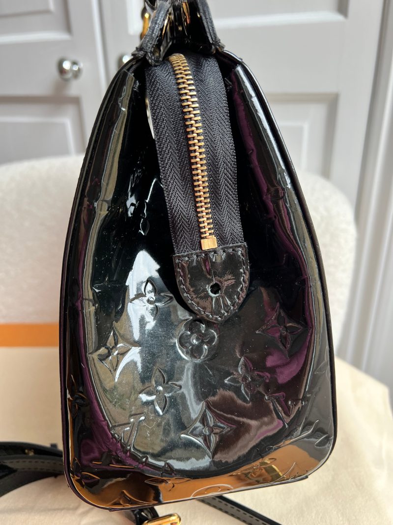 Louis Vuitton Brea MM Handbag & Shoulder Bag - Image 18