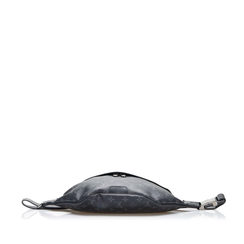 Louis Vuitton Bumbag in Monogram Canvas - Image 4
