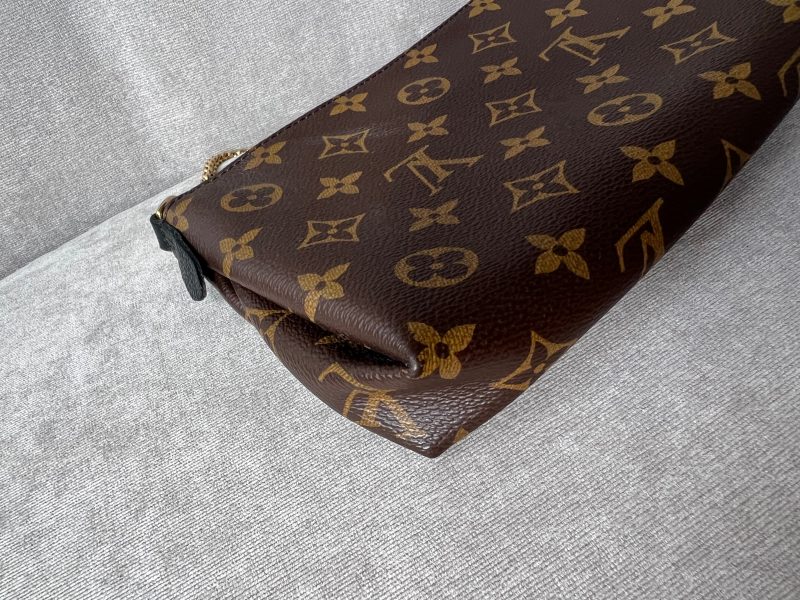 Louis Vuitton Black and Monogram Pallas Pochette - Image 23
