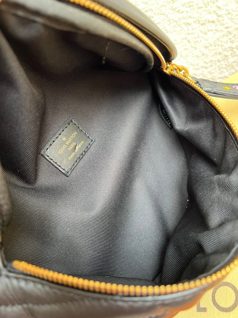 Louis Vuitton Black New Wave Camera Bag - Image 22