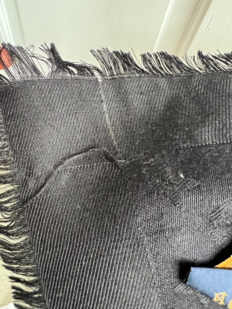 Louis Vuitton Black Monogram Shine Shawl - Image 12
