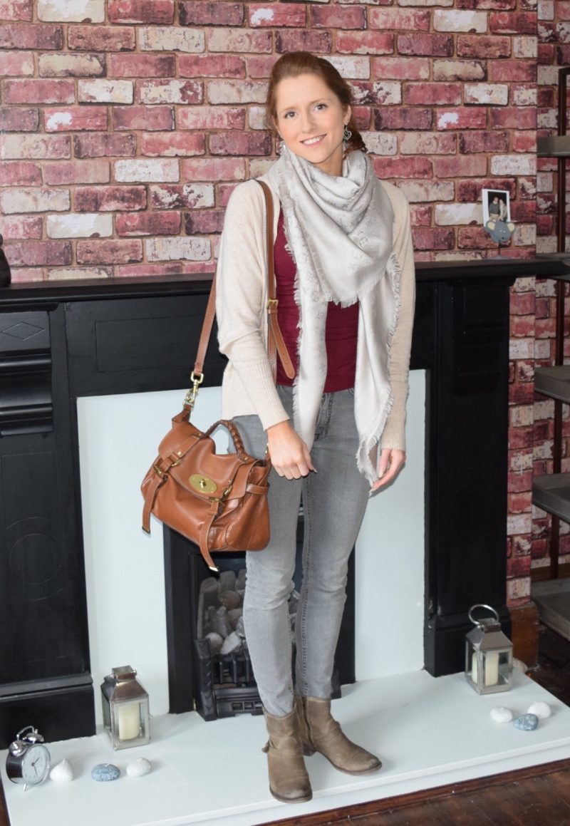 Louis Vuitton Cream Monogram Shine Shawl - Image 2