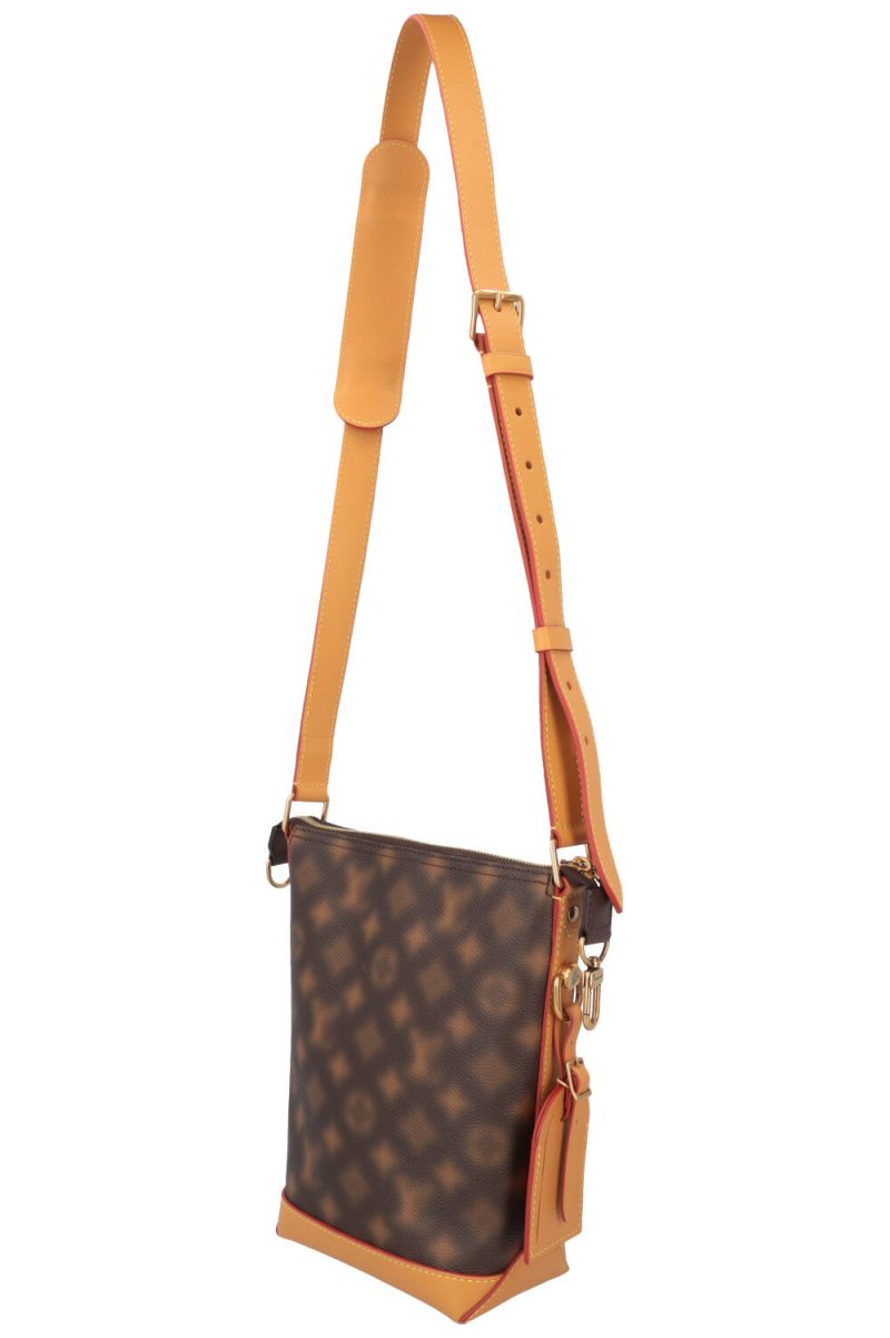 LOUIS VUITTON Cruiser Messenger Gray M21812 Calf Leather - Image 6