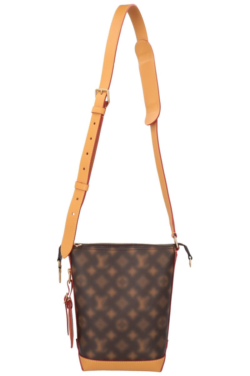 LOUIS VUITTON Cruiser Messenger Gray M21812 Calf Leather - Image 4