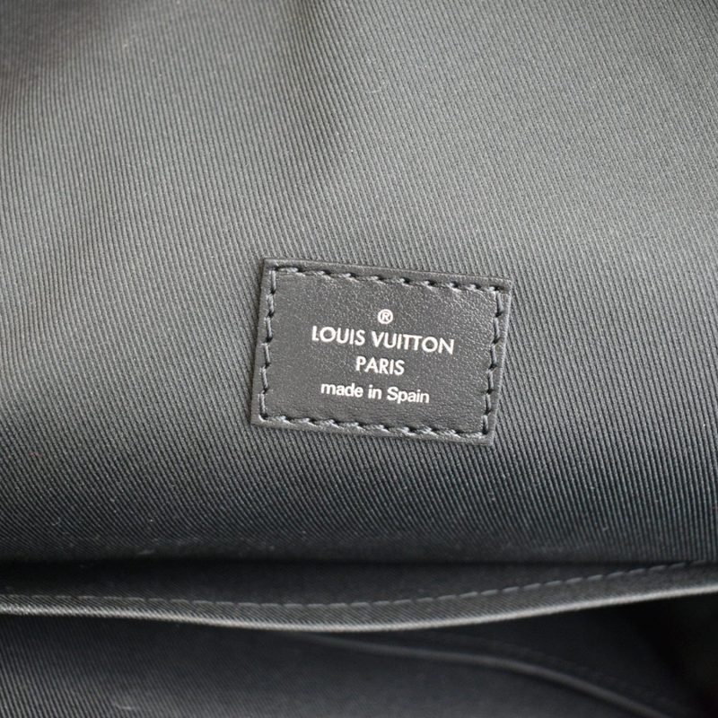 LOUIS VUITTON Campus Damier Infini Leather Bumbag Navy Blue - Image 11