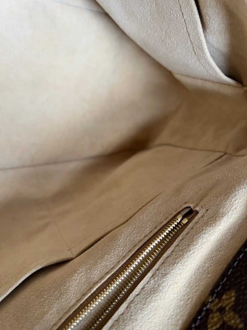 Louis Vuitton Artsy MM Monogram - Image 24
