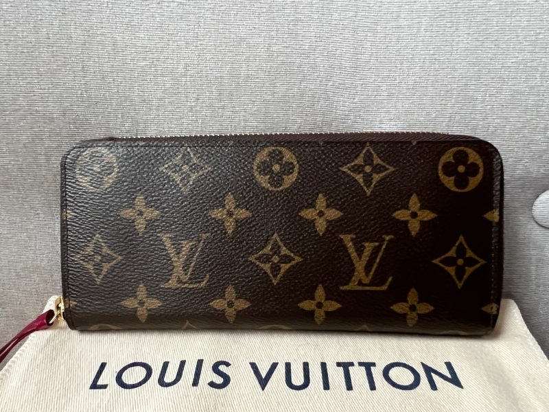 Louis Vuitton Clemence Wallet in Reverse Monogram - Image 2