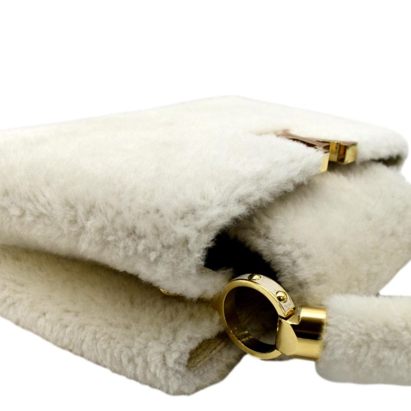 Louis Vuitton Capucines - Image 6