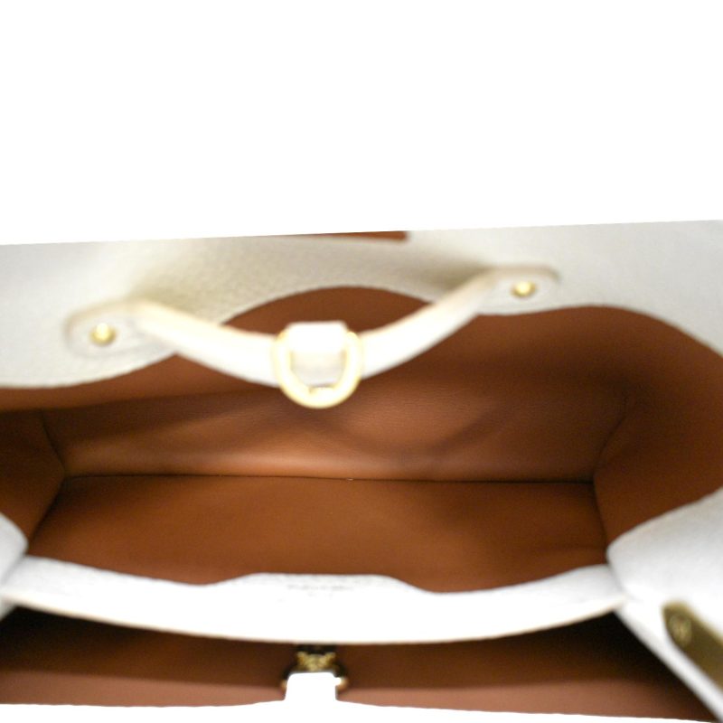 Louis Vuitton Capucines - Image 13