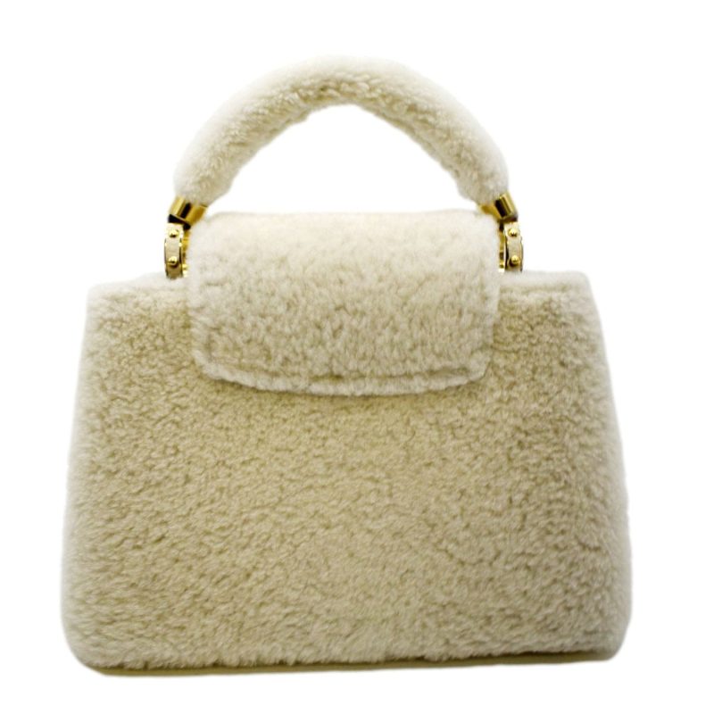 Louis Vuitton Capucines - Image 4