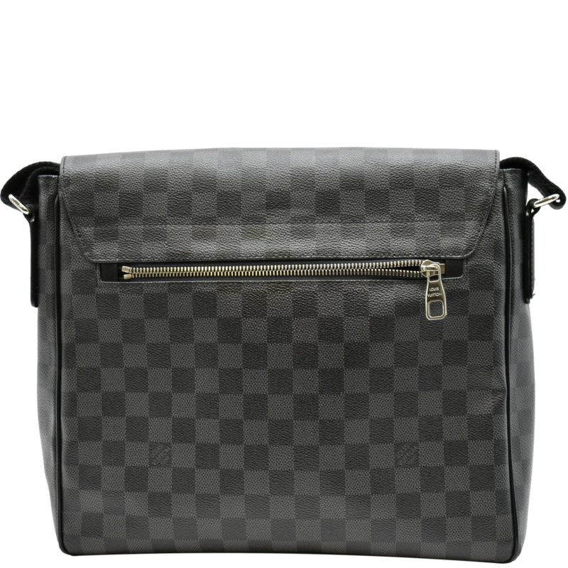 LOUIS VUITTON District MM Damier Graphite Messenger Bag Black - Image 2