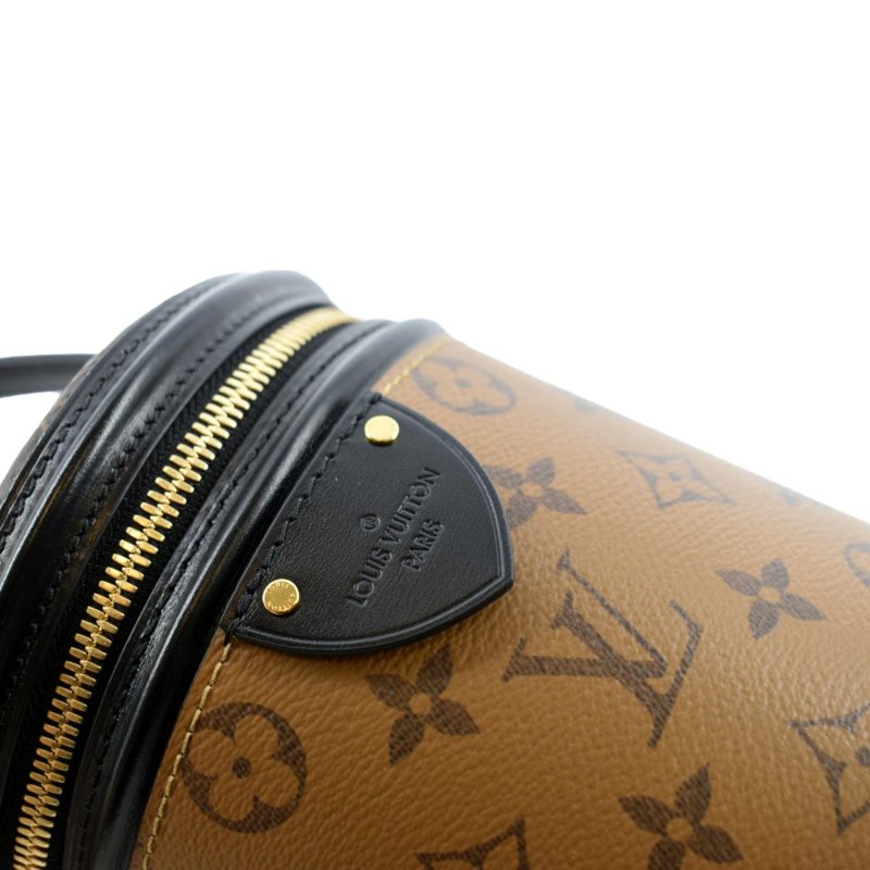 Louis Vuitton Canvas & Leather Chain Shoulder Bag - Image 8