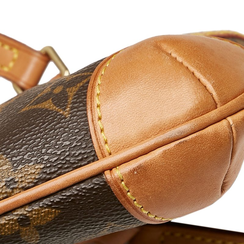 LOUIS VUITTON Coussin PM Monogram Embossed Shoulder Bag Black - Image 9