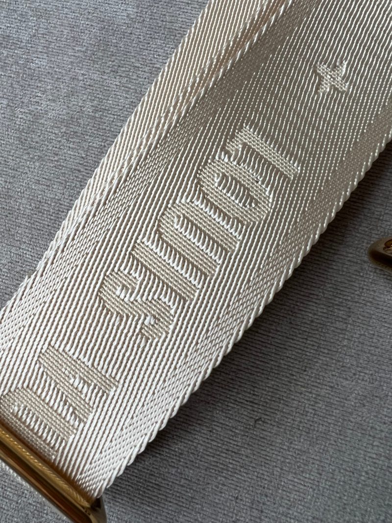 Louis Vuitton Canvas Damier Ebene South Bank Besace - Image 7