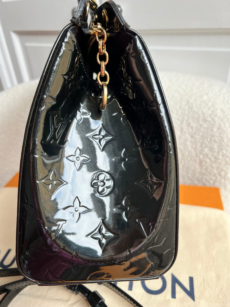 Louis Vuitton Brea MM Handbag & Shoulder Bag - Image 11