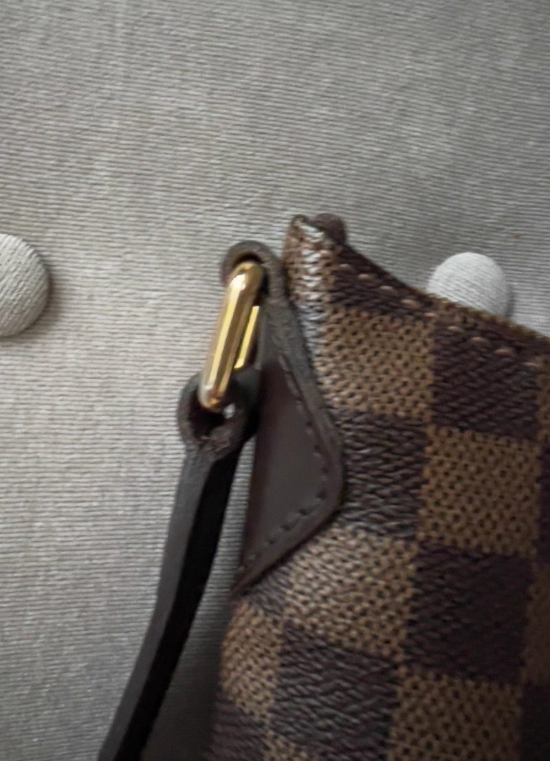 Louis Vuitton Bloomsbury PM Damier Ebene Crossbody Bag - Image 16