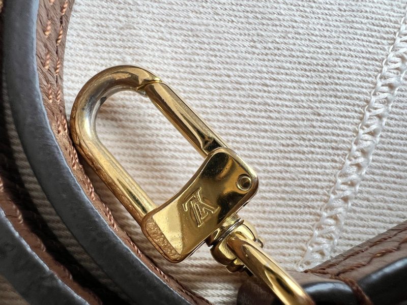 Louis Vuitton Black and White Monogram Canvas Shoulder Bag Medium - Image 20