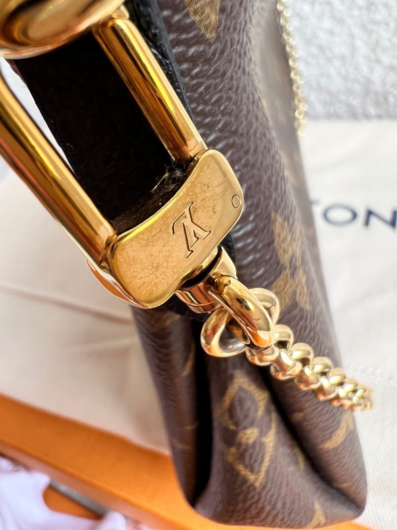 Louis Vuitton Black and White Monogram Canvas Shoulder Bag Medium - Image 9