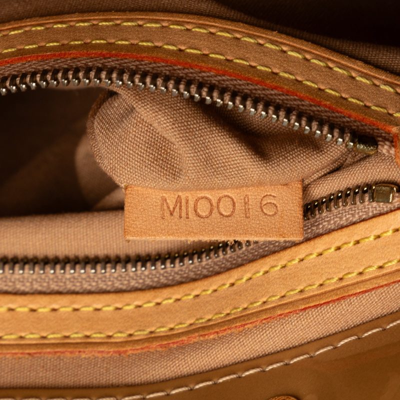 Brown Louis Vuitton Monogram Vernis Reade PM Handbag - Image 7