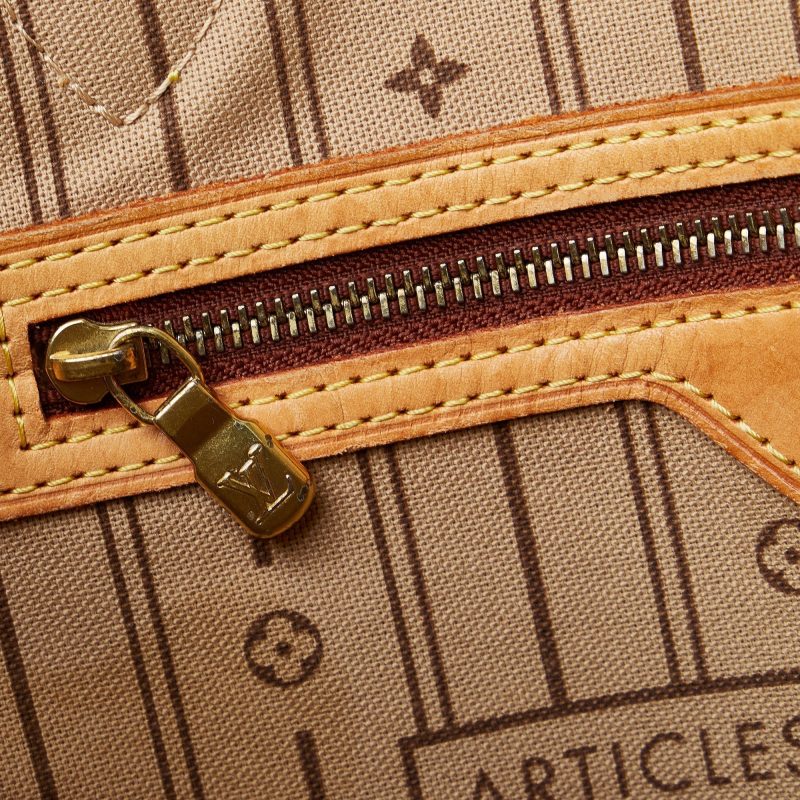 Brown Louis Vuitton Monogram Neverfull MM Tote Bag - Image 10
