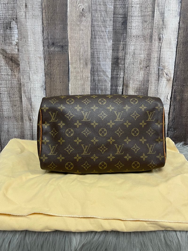 Handbag Luxury Designer Louis Vuitton, Size Large - Image 8