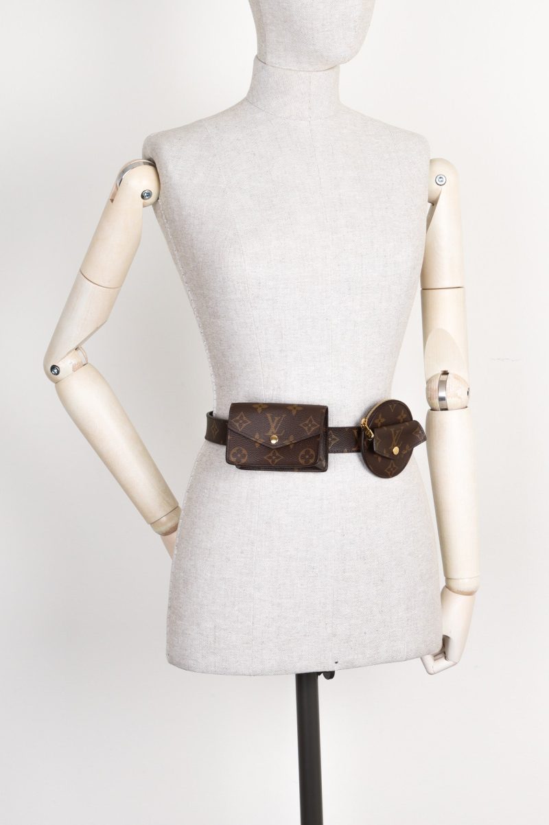 Louis Vuitton Daily Pouch - Image 2