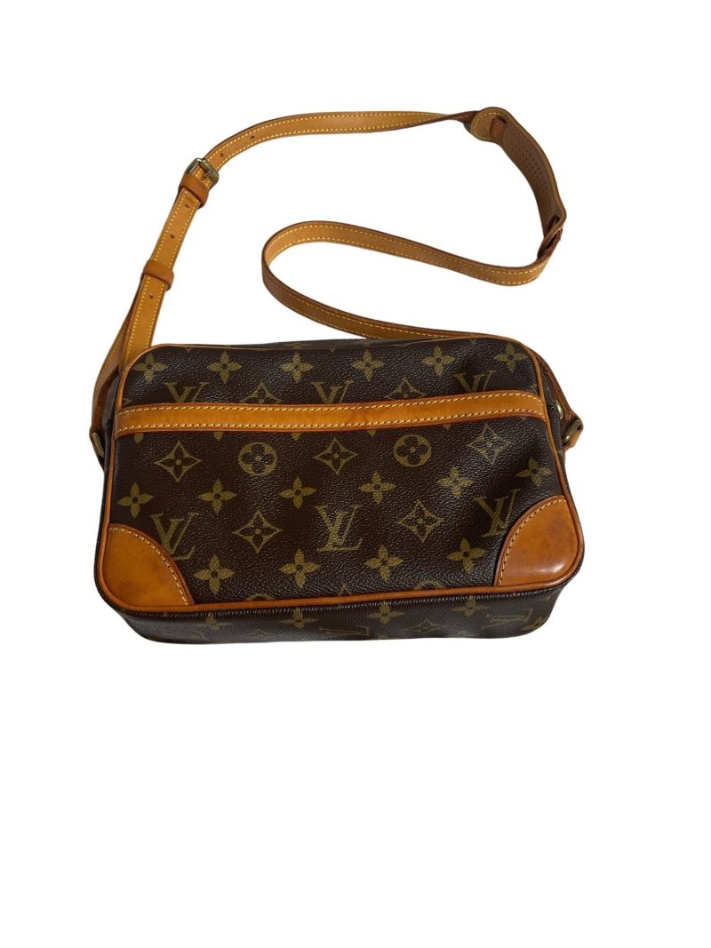 Louis Vuitton Trocadero 24 Monogram - Image 4