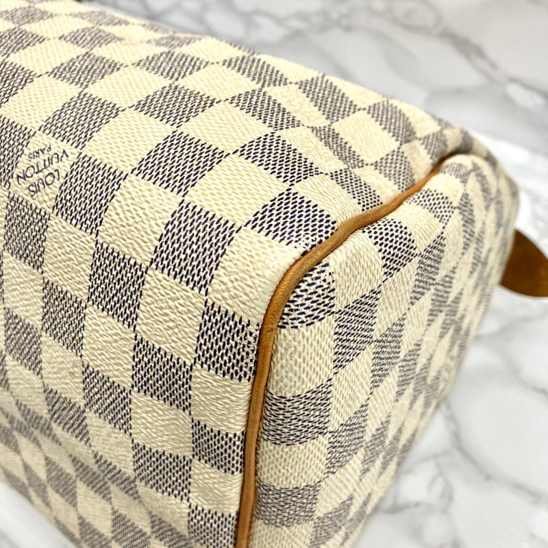 Louis Vuitton Avenue Sling Bag - Image 8