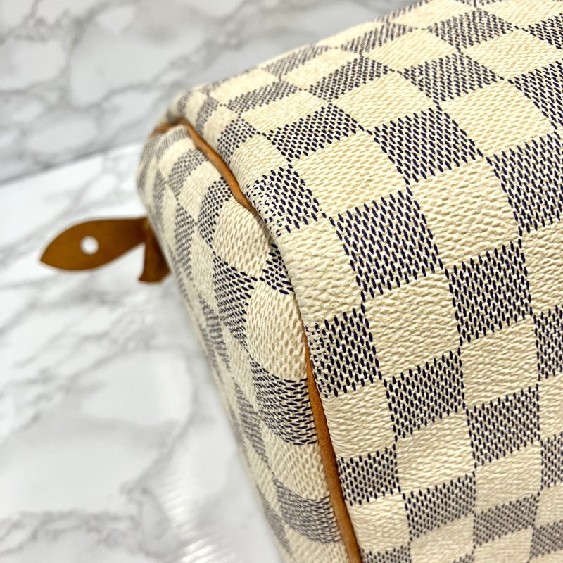Louis Vuitton Avenue Sling Bag - Image 9