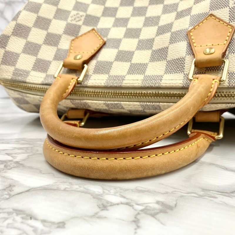 Louis Vuitton Avenue Sling Bag - Image 12