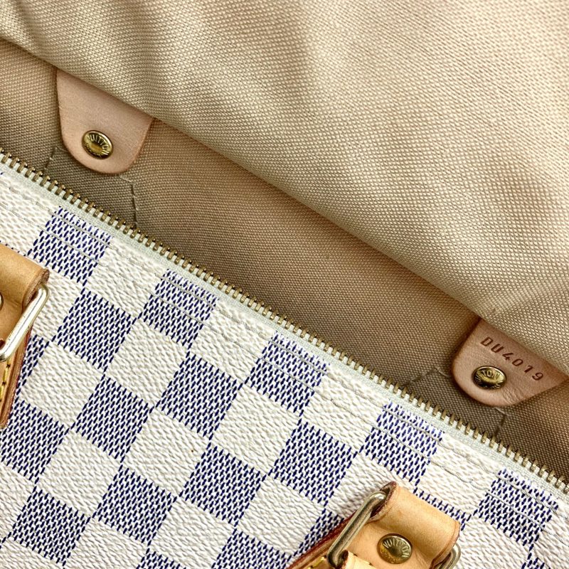 Louis Vuitton Avenue Sling Bag - Image 22