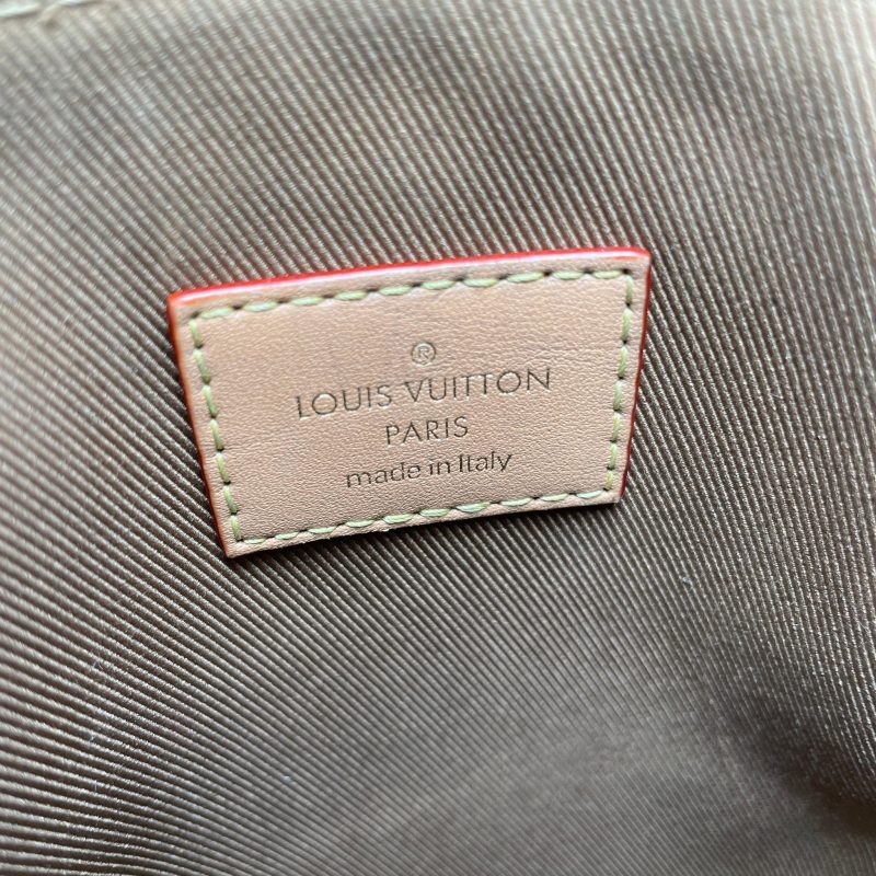 LOUIS VUITTON Monogram Utility Phone Sleeve Crossbody - Image 7