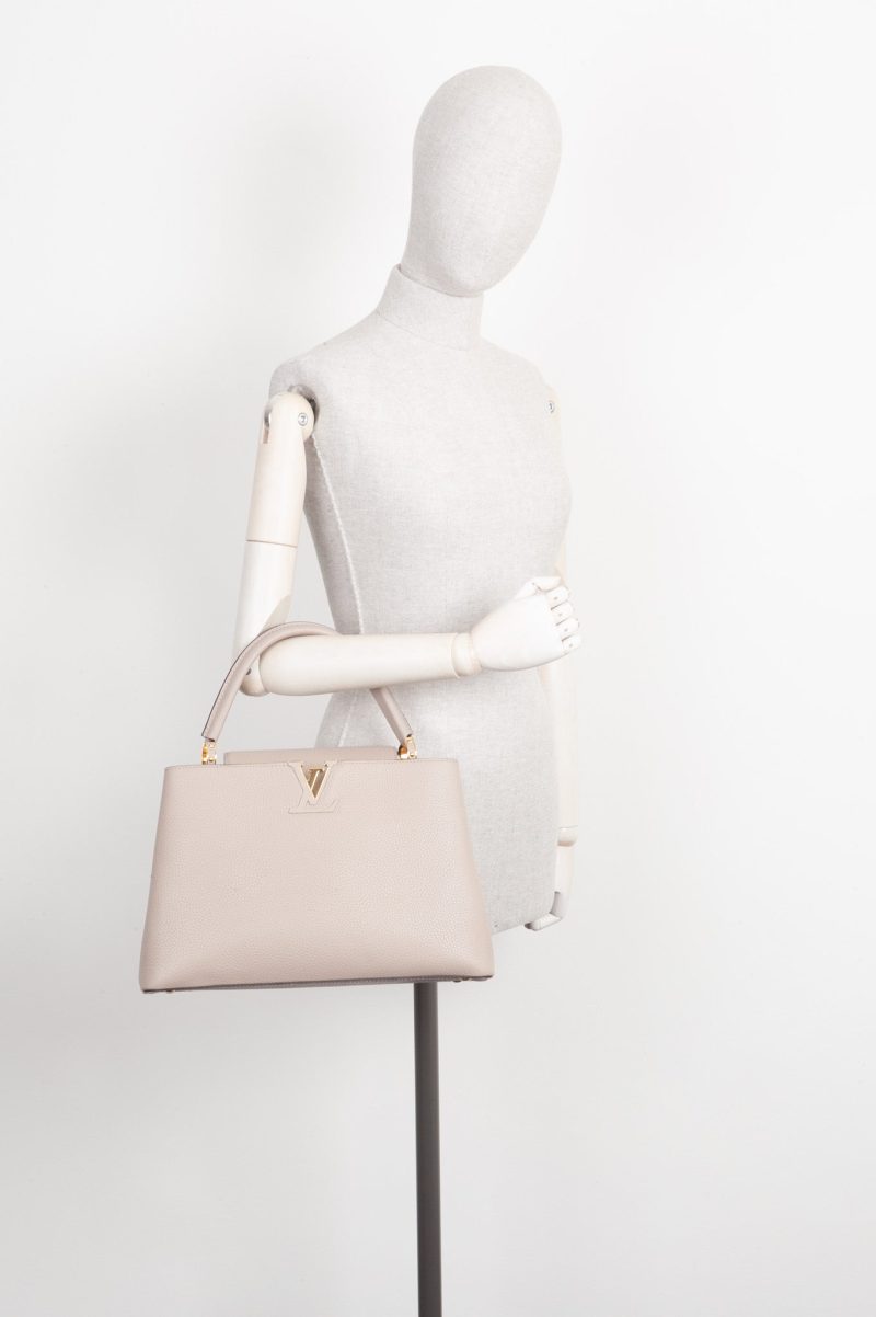 LOUIS VUITTON Capucines GM Leather Beige - Image 2