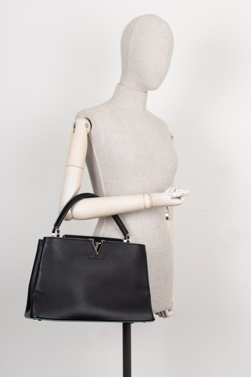 LOUIS VUITTON Capucines GM Galet - Image 2