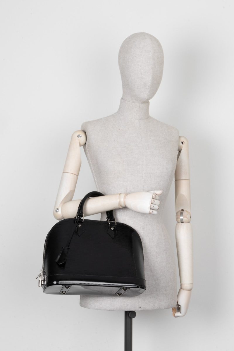 Louis Vuitton Alma PM Amarante Vernis Leather Handbag Medium - Image 2