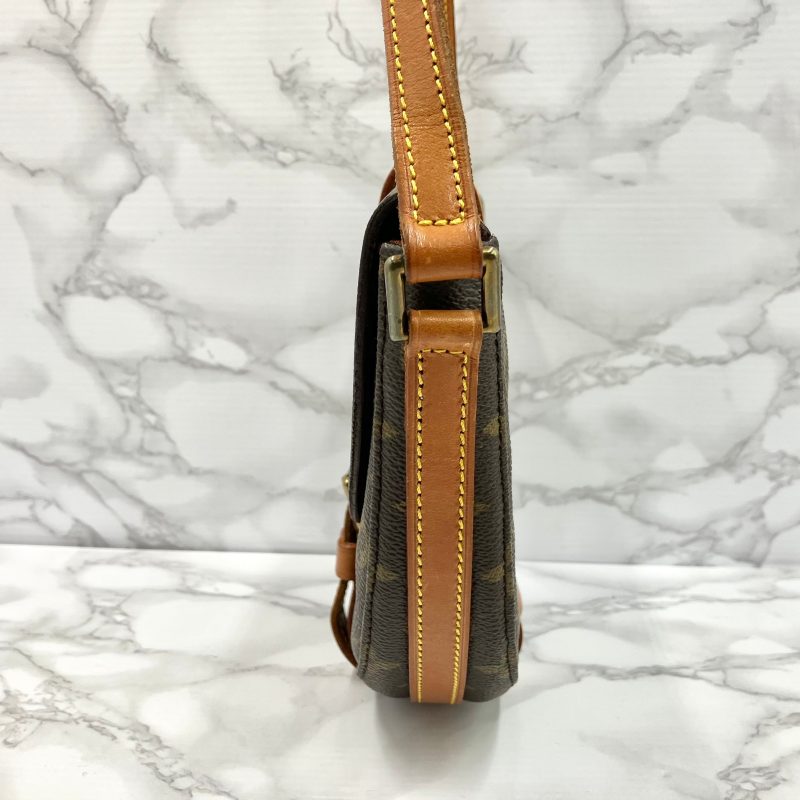 Louis Vuitton ChantillyCanvas Shoulder Bag () - Image 4