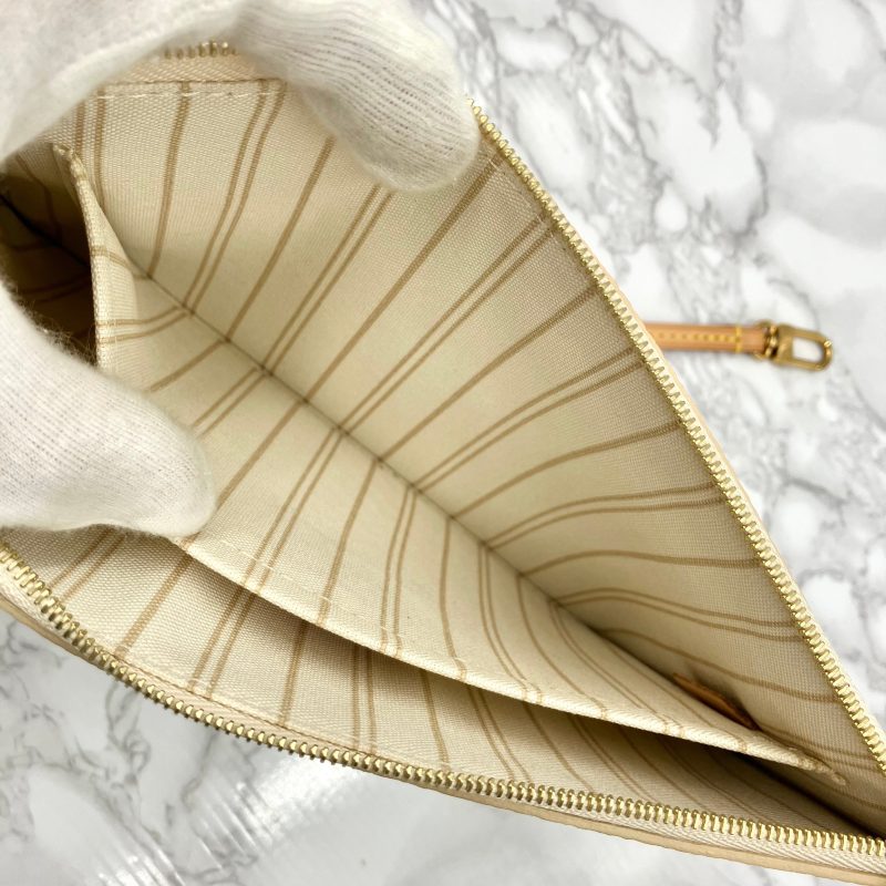 Louis Vuitton Damier Azur Newark GM N51108 Bag - Image 9