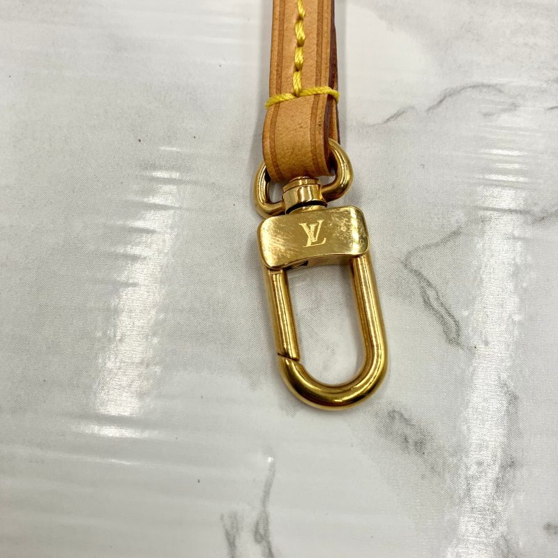 Louis Vuitton Damier Azur Newark GM N51108 Bag - Image 13