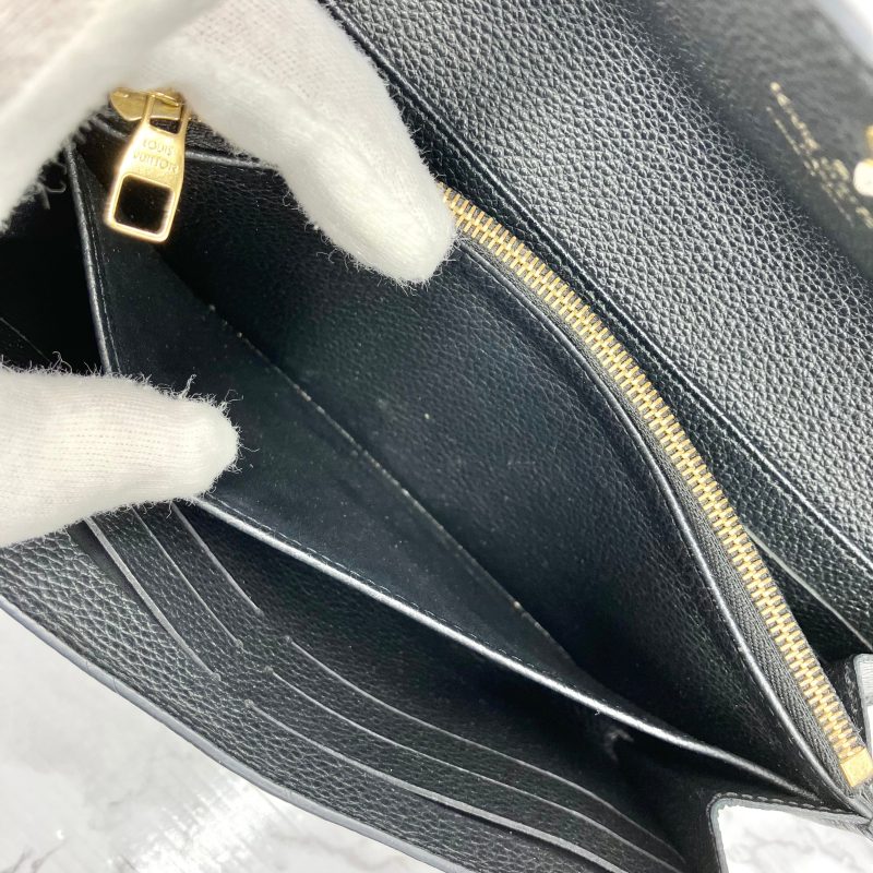 Louis VuittonEpi Cluny Shoulder Bag () - Image 14