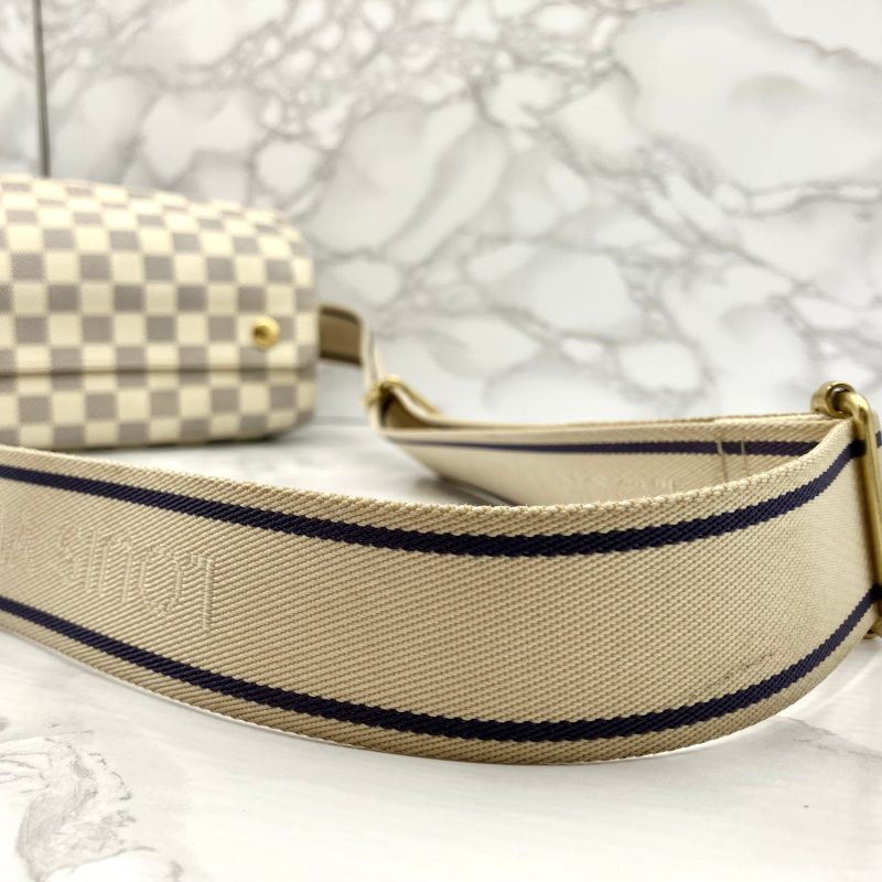 Louis Vuitton Azur Cabas Articles De Voyage Adventure MM Tote Bag - Image 12