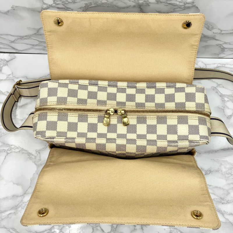 Louis Vuitton Azur Cabas Articles De Voyage Adventure MM Tote Bag - Image 16