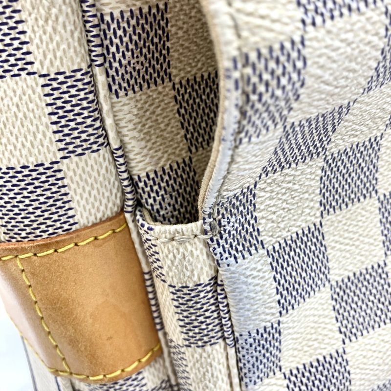 Louis Vuitton Azur Cabas Articles De Voyage Adventure MM Tote Bag - Image 26