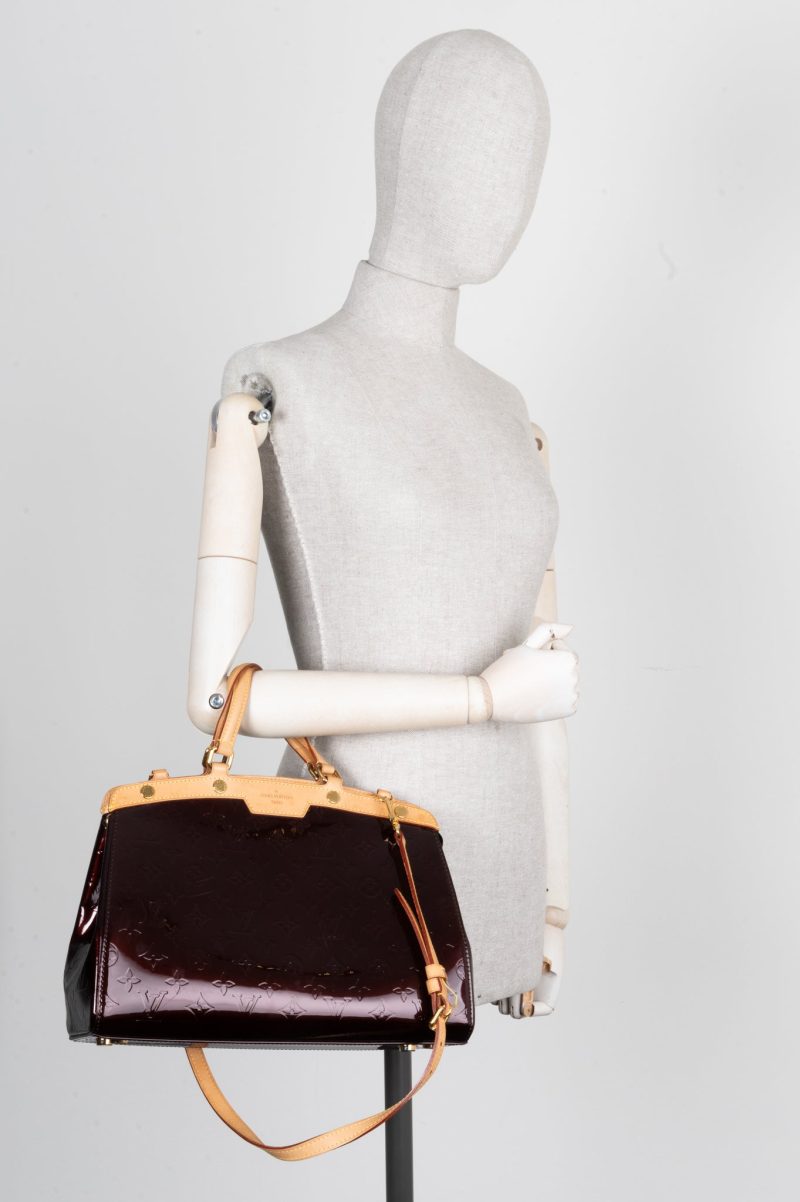 Louis Vuitton Brea Epi Leather Red Medium Handbag - Image 2