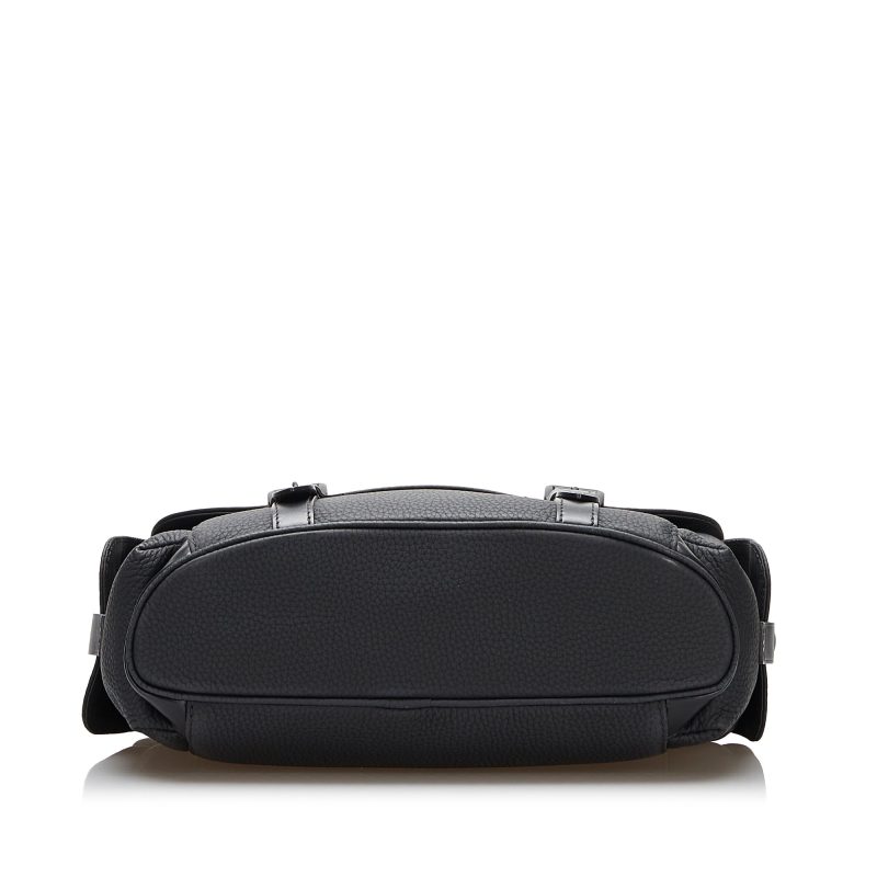 Louis Vuitton Christopher Messenger Bag Black Taurillon - Image 4