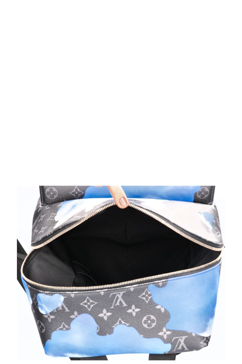 LOUIS VUITTON Discovery Backpack Eclipse Black - Image 10